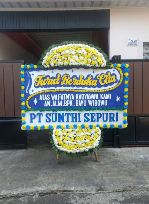 Papan Bunga Duka di Manado Tua Satu