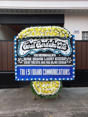 Papan Bunga Duka di Manado Tua Satu